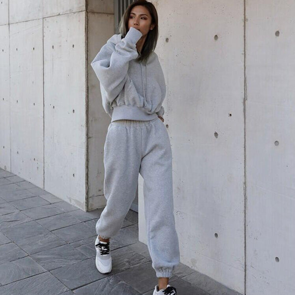 Conjunto chándal de ropa deportiva de mujer