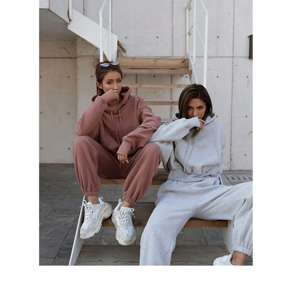 Conjunto chándal de ropa deportiva de mujer