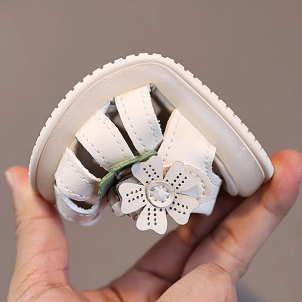 Summer Sandals New Fashion LED Light Kid Shoes Simple Versatile Retro Girl Shoe Princess Flower Lightweight  Elegant Kid Sandals - funny happy kids